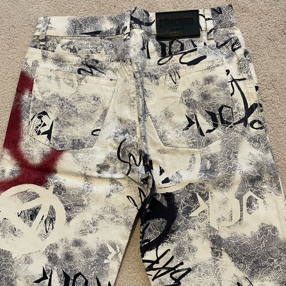 Moschino Graffiti Jeans. Limited Addition. Waist 29-30 Leg 30. - Picture 2 of 6